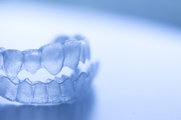 How Do Clear Aligners Work? [Orthodontist FAQ] - Belmont Smiles